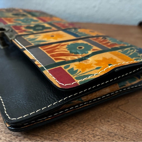 Patricia Nash Italian Leather Floral Block Clutch/Crossbody Bag - Picture 8 of 16